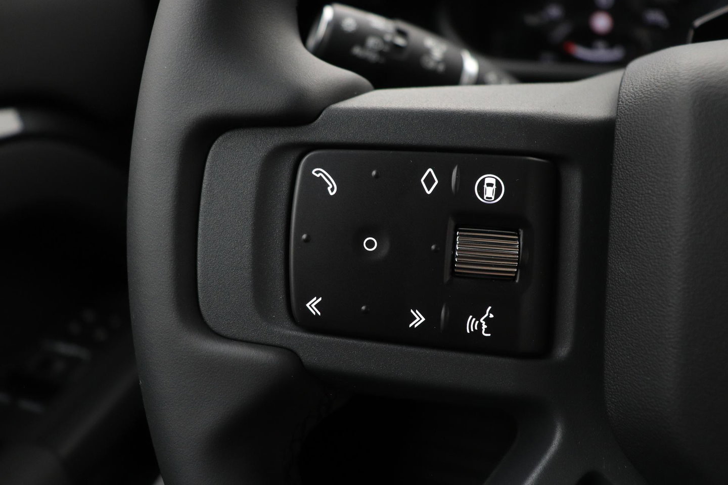 Land Rover Defender 2.0 P300e 110 X-Dynamic SE | FACELIFT | ACC | Panoramadak | ClearSight | Stoel+Stuurverwarming | Trekhaak