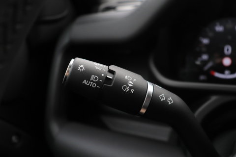Land Rover Defender 2.0 P300e 110 X-Dynamic SE | FACELIFT | ACC | Panoramadak | ClearSight | Stoel+Stuurverwarming | Trekhaak