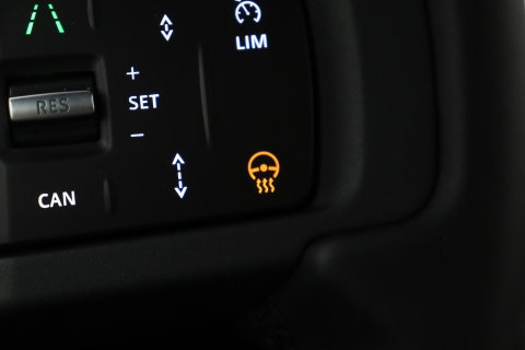 Land Rover Defender 2.0 P300e 110 X-Dynamic SE | FACELIFT | ACC | Panoramadak | ClearSight | Stoel+Stuurverwarming | Trekhaak