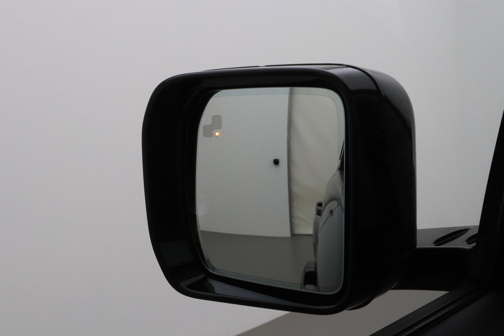 Land Rover Defender 2.0 P300e 110 X-Dynamic SE | FACELIFT | ACC | Panoramadak | ClearSight | Stoel+Stuurverwarming | Trekhaak