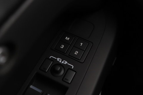 Land Rover Defender 2.0 P300e 110 X-Dynamic SE | FACELIFT | ACC | Panoramadak | ClearSight | Stoel+Stuurverwarming | Trekhaak