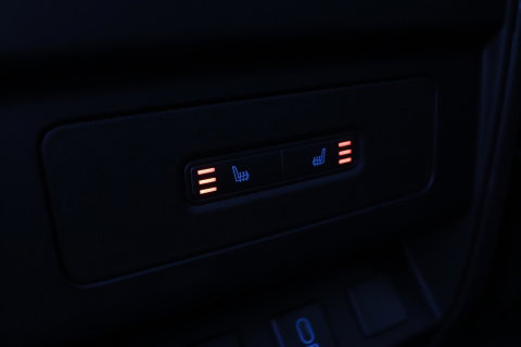 Land Rover Defender 2.0 P300e 110 X-Dynamic SE | FACELIFT | ACC | Panoramadak | ClearSight | Stoel+Stuurverwarming | Trekhaak