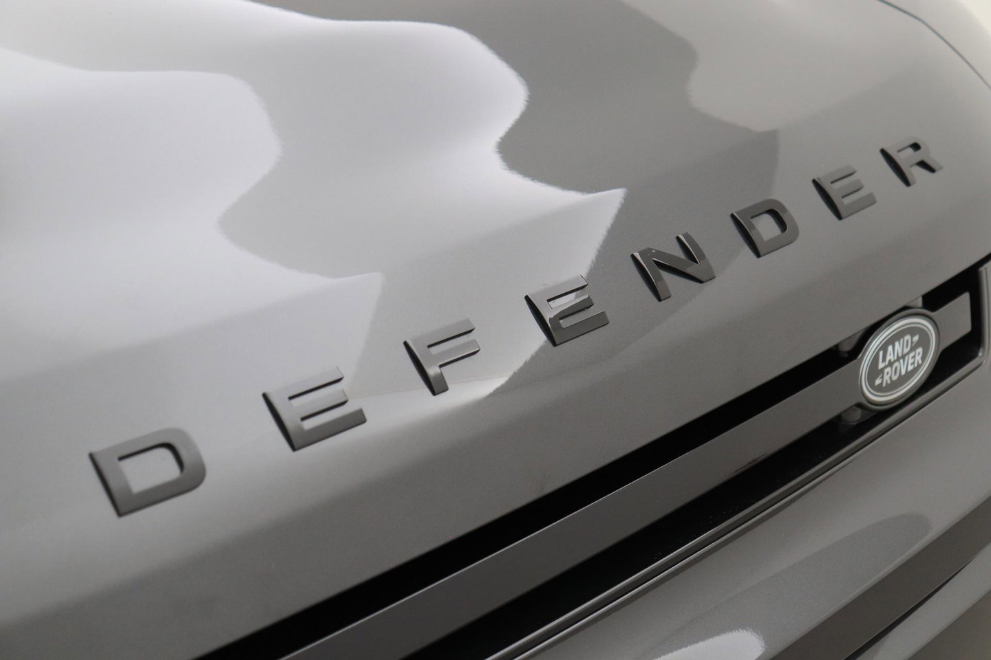 Land Rover Defender 2.0 P300e 110 X-Dynamic SE | FACELIFT | ACC | Panoramadak | ClearSight | Stoel+Stuurverwarming | Trekhaak