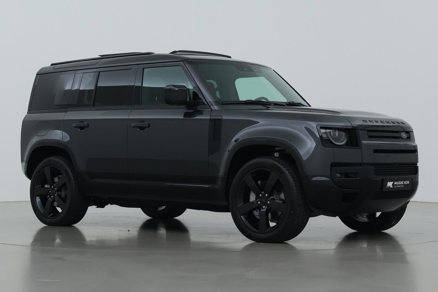 Land Rover Defender 2.0 P300e 110 X-Dynamic SE | FACELIFT | ACC | Panoramadak | ClearSight | Stoel+Stuurverwarming | Trekhaak