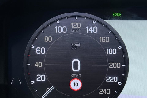 Land Rover Defender 110 2.0 P300e 110 X-Dynamic HSE | ACC | ClearSight | Trekhaak | Luchtvering | Panoramadak | Meridian Surround | 360° Camera | Ventilatie