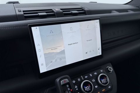 Land Rover Defender 110 2.0 P300e 110 X-Dynamic HSE | ACC | ClearSight | Trekhaak | Luchtvering | Panoramadak | Meridian Surround | 360° Camera | Ventilatie