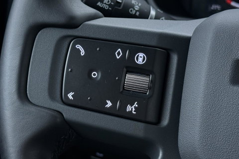 Land Rover Defender 110 2.0 P300e 110 X-Dynamic HSE | ACC | ClearSight | Trekhaak | Luchtvering | Panoramadak | Meridian Surround | 360° Camera | Ventilatie