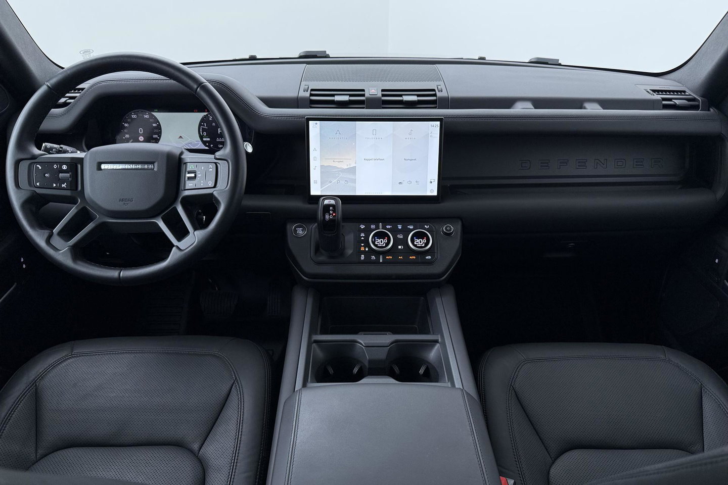 Land Rover Defender 110 2.0 P300e 110 X-Dynamic HSE | ACC | ClearSight | Trekhaak | Luchtvering | Panoramadak | Meridian Surround | 360° Camera | Ventilatie