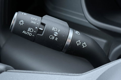 Land Rover Defender 110 2.0 P300e 110 X-Dynamic HSE | ACC | ClearSight | Trekhaak | Luchtvering | Panoramadak | Meridian Surround | 360° Camera | Ventilatie