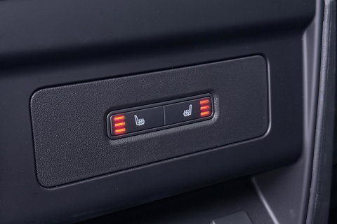 Land Rover Defender 110 2.0 P300e 110 X-Dynamic HSE | ACC | ClearSight | Trekhaak | Luchtvering | Panoramadak | Meridian Surround | 360° Camera | Ventilatie