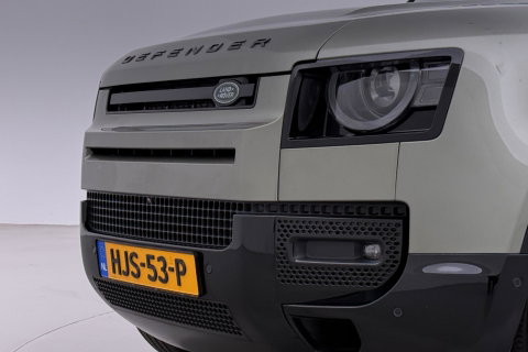 Land Rover Defender 110 2.0 P300e 110 X-Dynamic HSE | ACC | ClearSight | Trekhaak | Luchtvering | Panoramadak | Meridian Surround | 360° Camera | Ventilatie