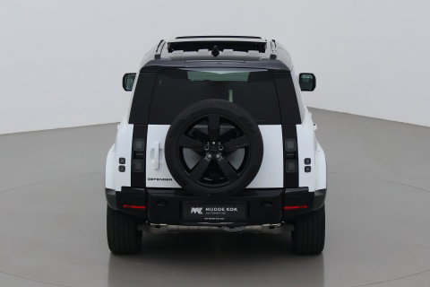 Land Rover Defender 2.0 P300e 110 X-Dynamic SE | FACELIFT | ACC | Panoramadak | ClearSight | Stoel+Stuurverwarming | Trekhaak