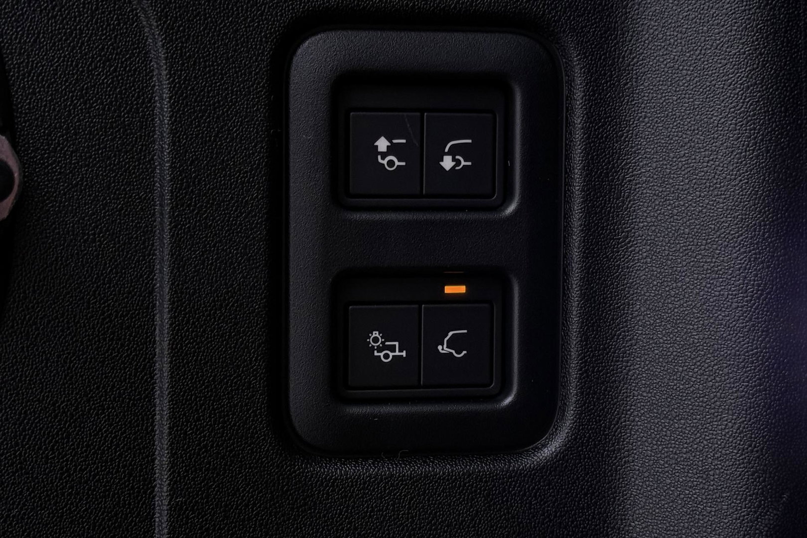 Land Rover Defender 2.0 P300e 110 X-Dynamic SE | FACELIFT | ACC | Panoramadak | ClearSight | Stoel+Stuurverwarming | Trekhaak