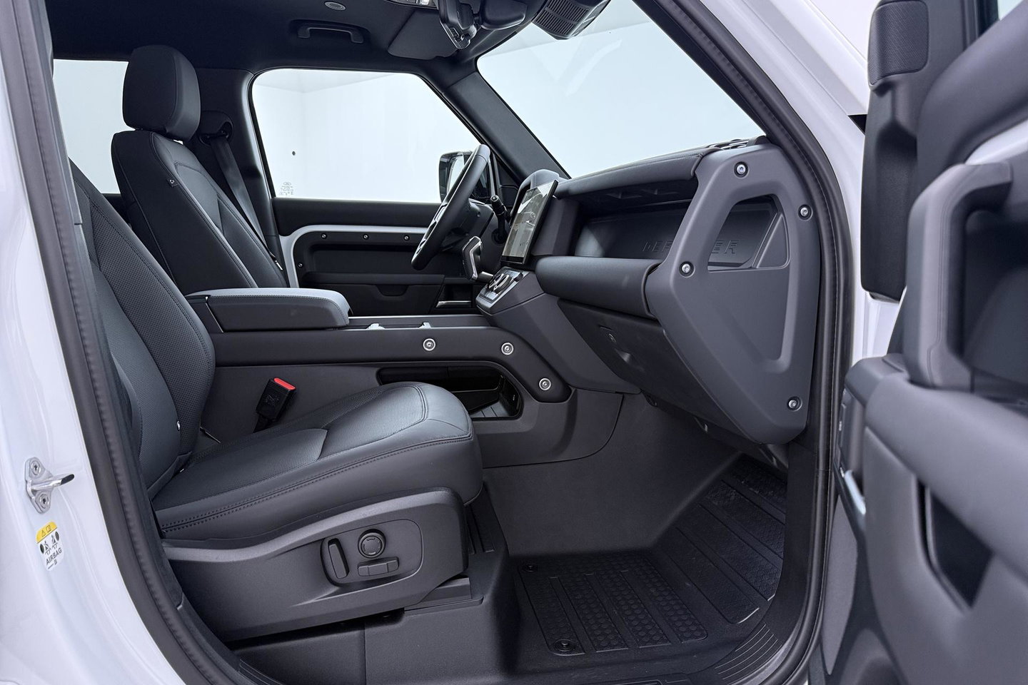 Land Rover Defender 2.0 P300e 110 X-Dynamic SE | FACELIFT | ACC | Panoramadak | ClearSight | Stoel+Stuurverwarming | Trekhaak