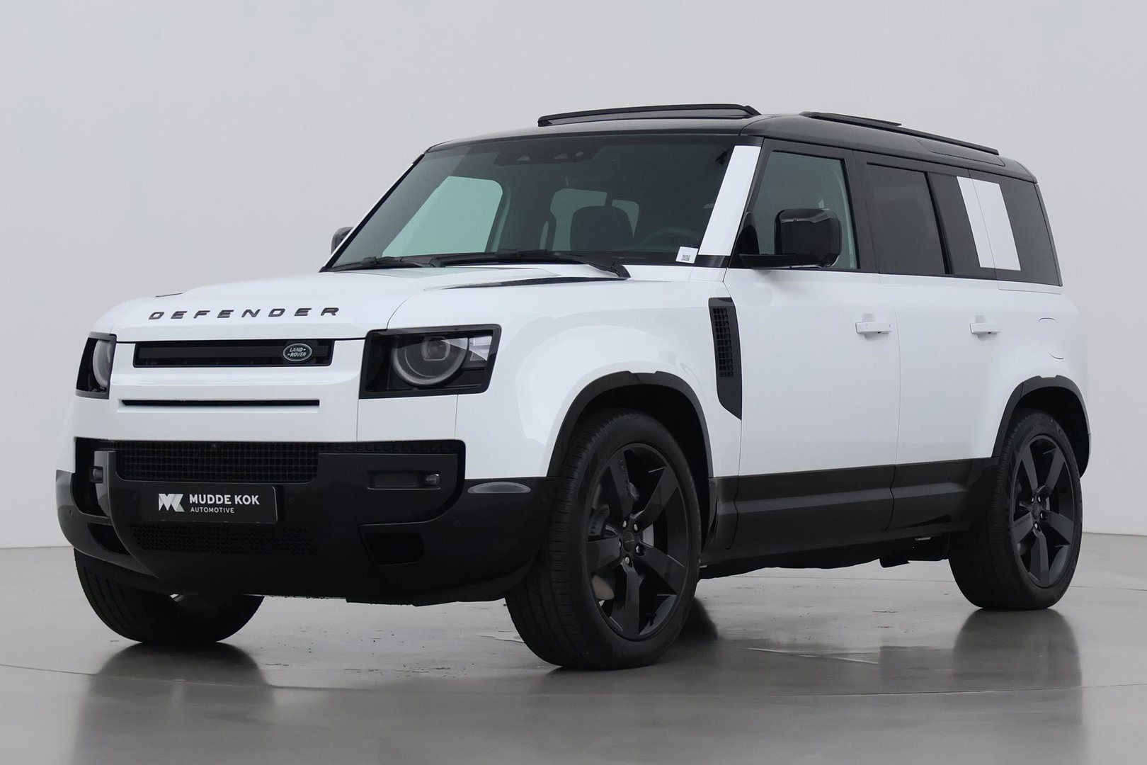 Land Rover Defender 2.0 P300e 110 X-Dynamic SE | FACELIFT | ACC | Panoramadak | ClearSight | Stoel+Stuurverwarming | Trekhaak