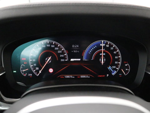 BMW 5 Serie 530e iPerformance High Executive | Leder | Elektrische stoelen | Stoelverwarming | Sfeerverlichting | Adaptive cruise | Carplay | Climate control | Camera | Park assist | PHEV