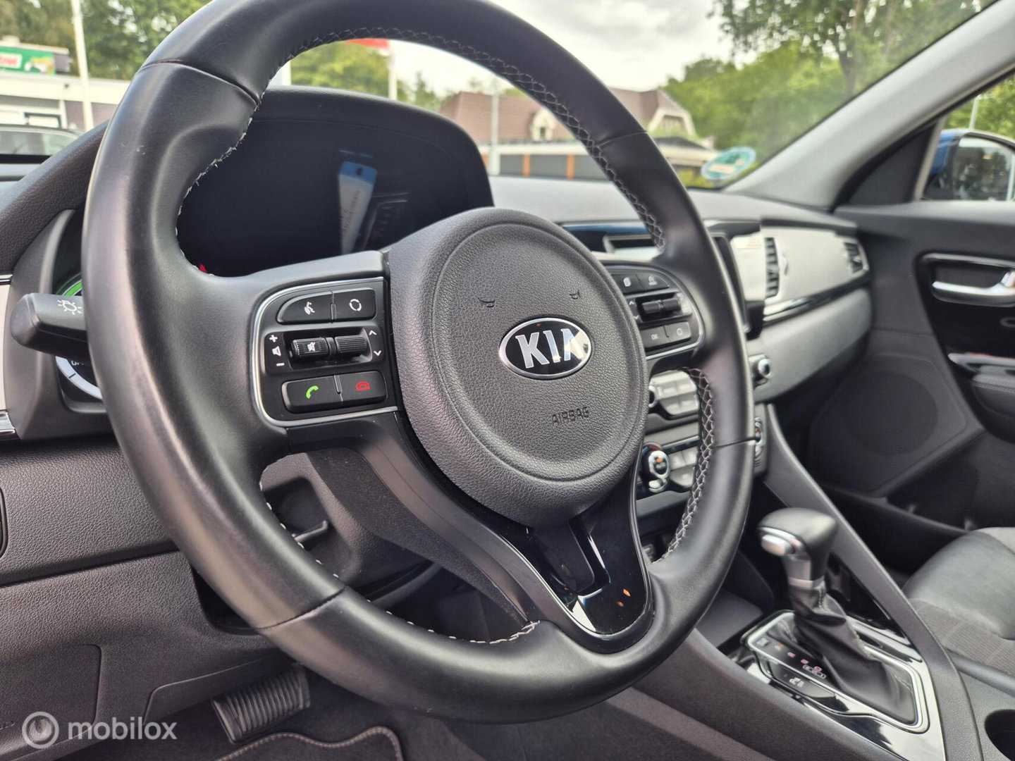 Kia Niro 1.6 GDi Hybrid DynamicLine, Trekhaak, Dealer onderhouden!