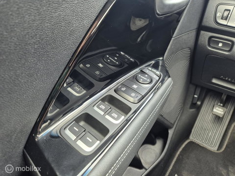 Kia Niro 1.6 GDi Hybrid DynamicLine, Trekhaak, Dealer onderhouden!