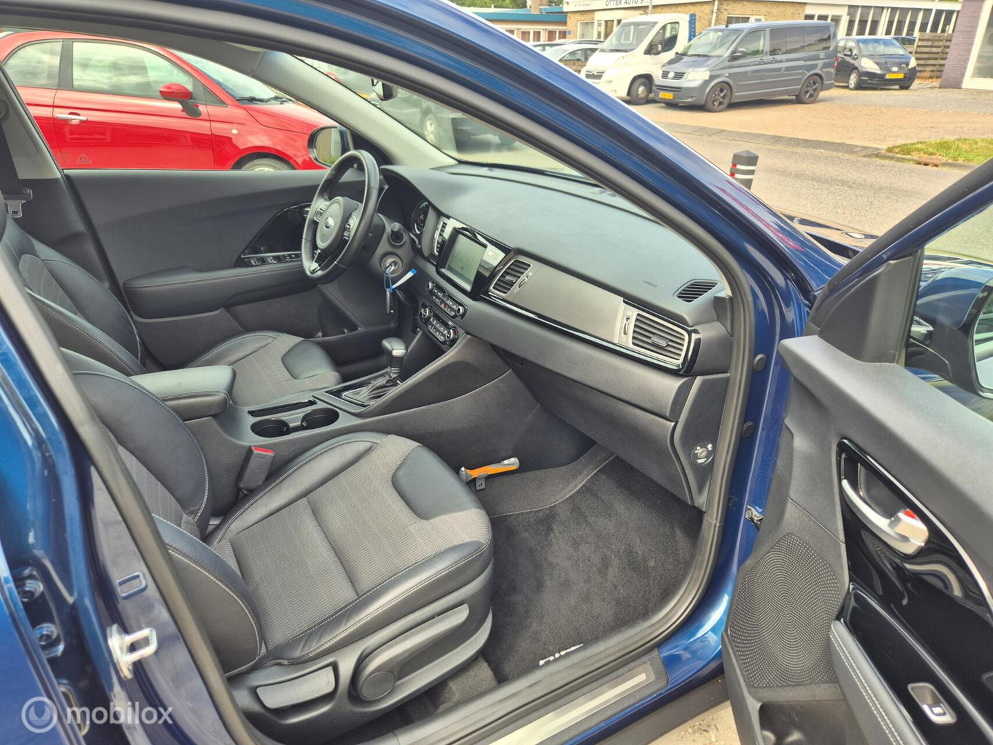 Kia Niro 1.6 GDi Hybrid DynamicLine, Trekhaak, Dealer onderhouden!