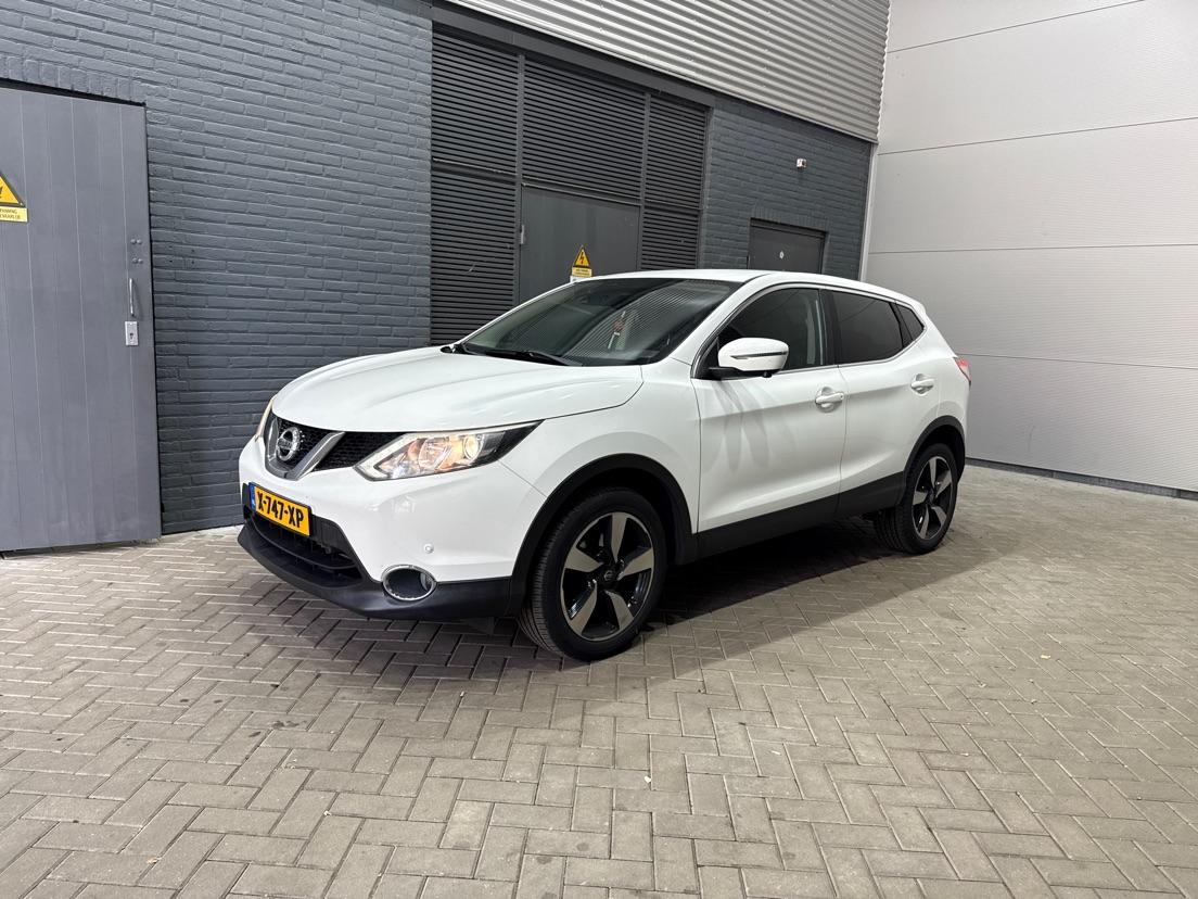 Nissan QASHQAI 1.2 Acenta | Trekhaak | 360° Camera | Keyless Entry | Getint Glas