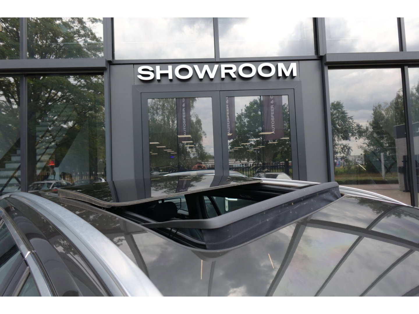 Volvo V60 2.0 T8 Twin Engine AWD Inscription PANO KEYLESS