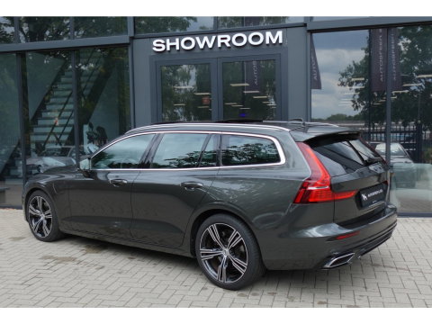 Volvo V60 2.0 T8 Twin Engine AWD Inscription PANO KEYLESS