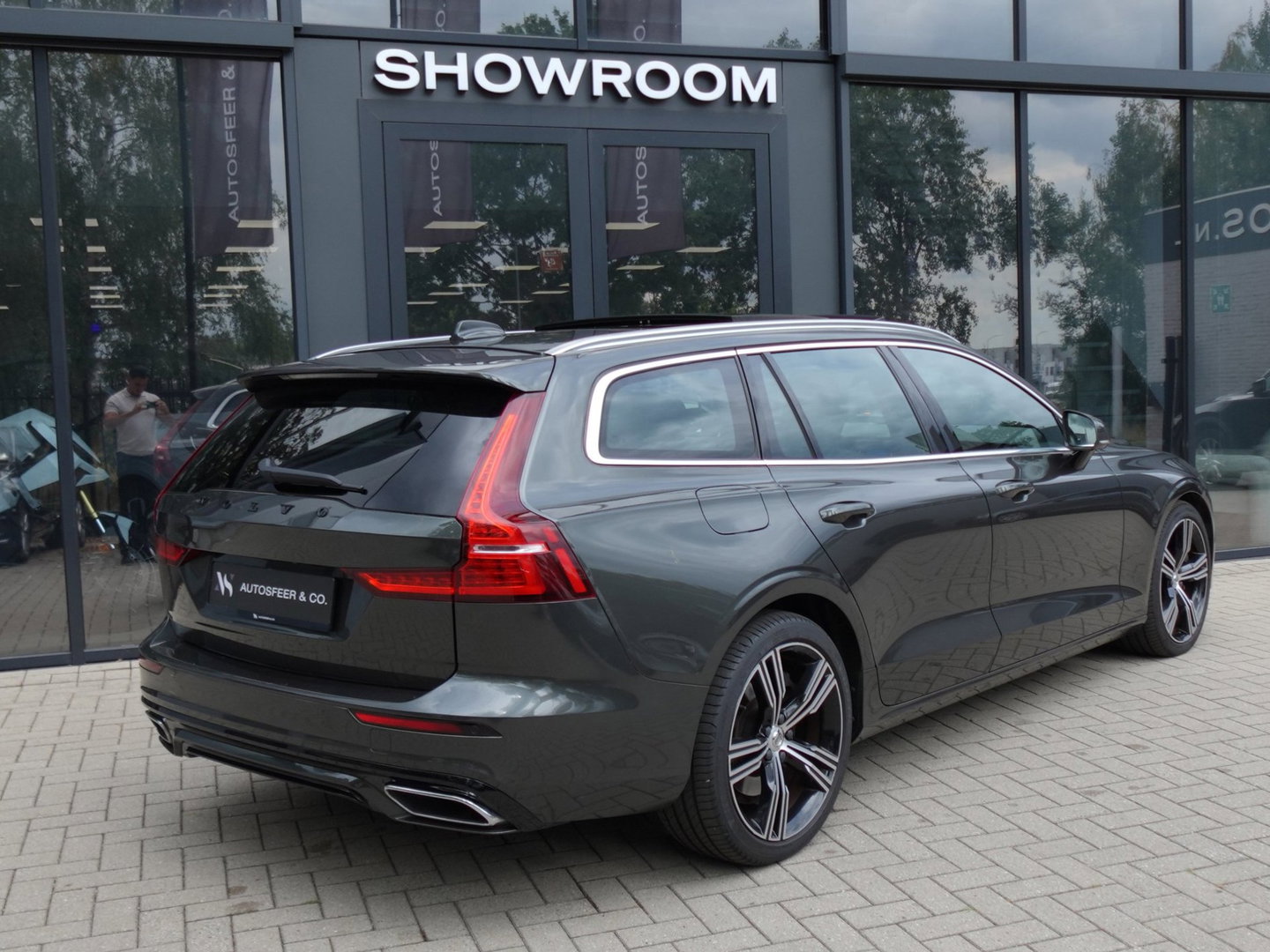 Volvo V60 2.0 T8 Twin Engine AWD Inscription PANO KEYLESS