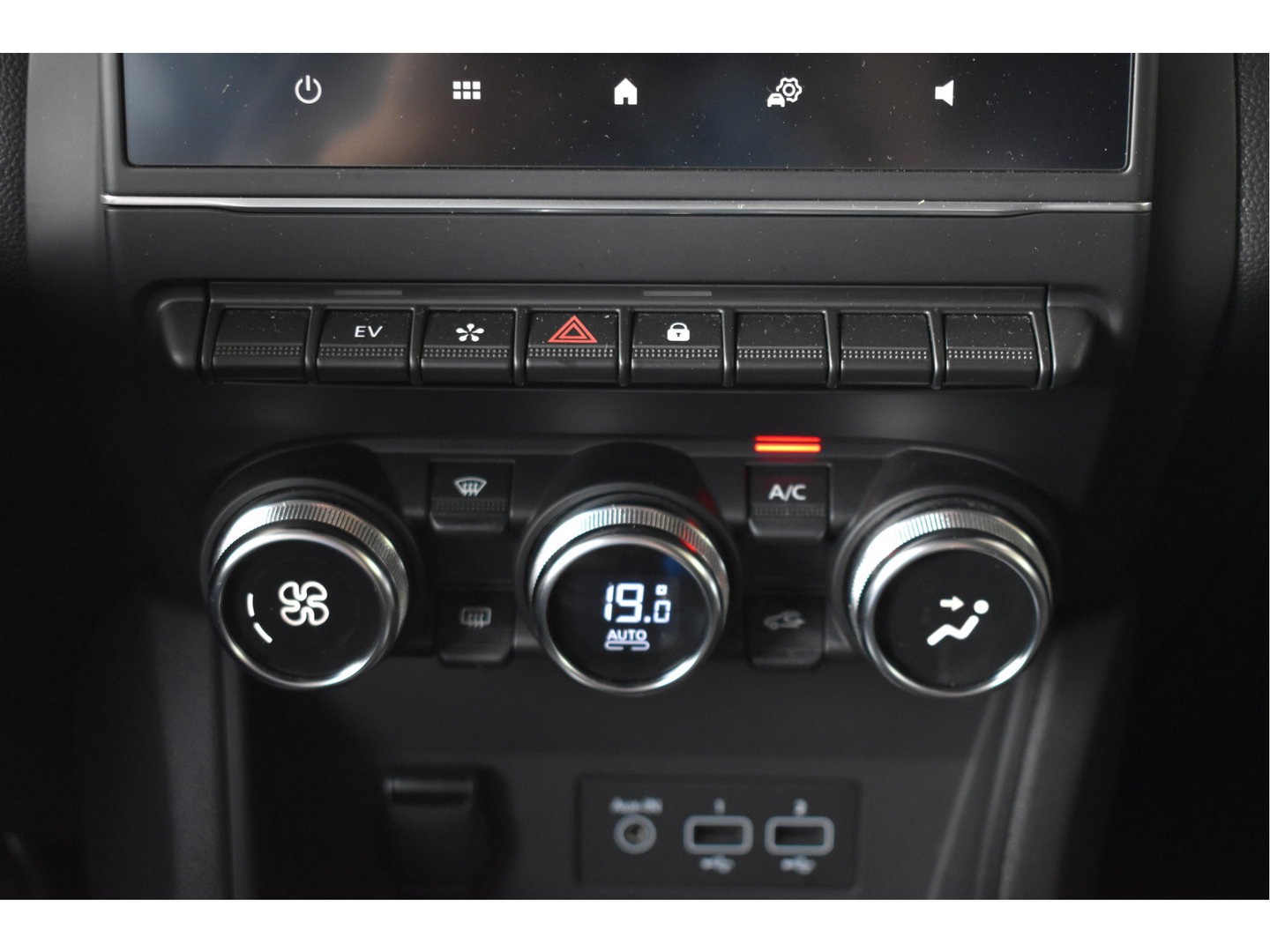 Renault Captur 1.6 E-Tech Hybrid 145 pk Intens Bi-Tone | NL-Auto | Trekhaak | Camera | Carplay/Android | DAB | Keyless | LED | Sfeerverlichting