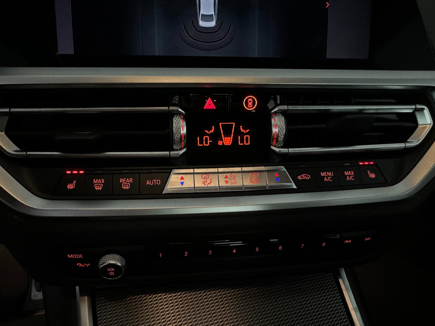 BMW 3-serie 330i High Executive Laser|Stoelverwarming|Carplay|Sfeer
