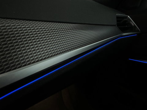 BMW 3-serie 330i High Executive Laser|Stoelverwarming|Carplay|Sfeer