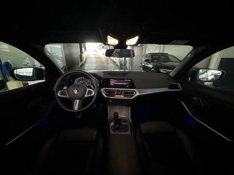 BMW 3-serie 330i High Executive Laser|Stoelverwarming|Carplay|Sfeer