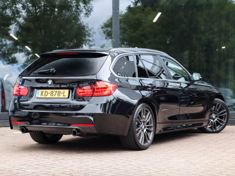BMW 3 Serie Touring 335i xDrive M Sport High Exec. 360 Cam Pano HeadUp Trekhaak afneembaar