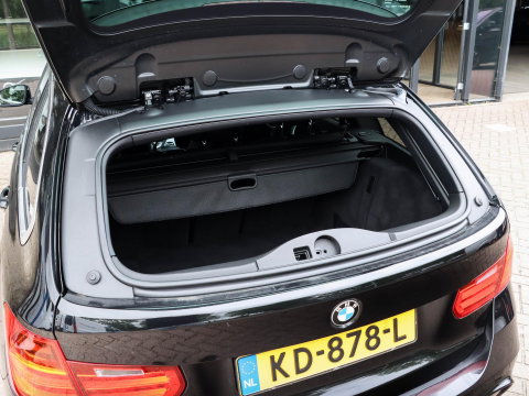 BMW 3 Serie Touring 335i xDrive M Sport High Exec. 360 Cam Pano HeadUp Trekhaak afneembaar