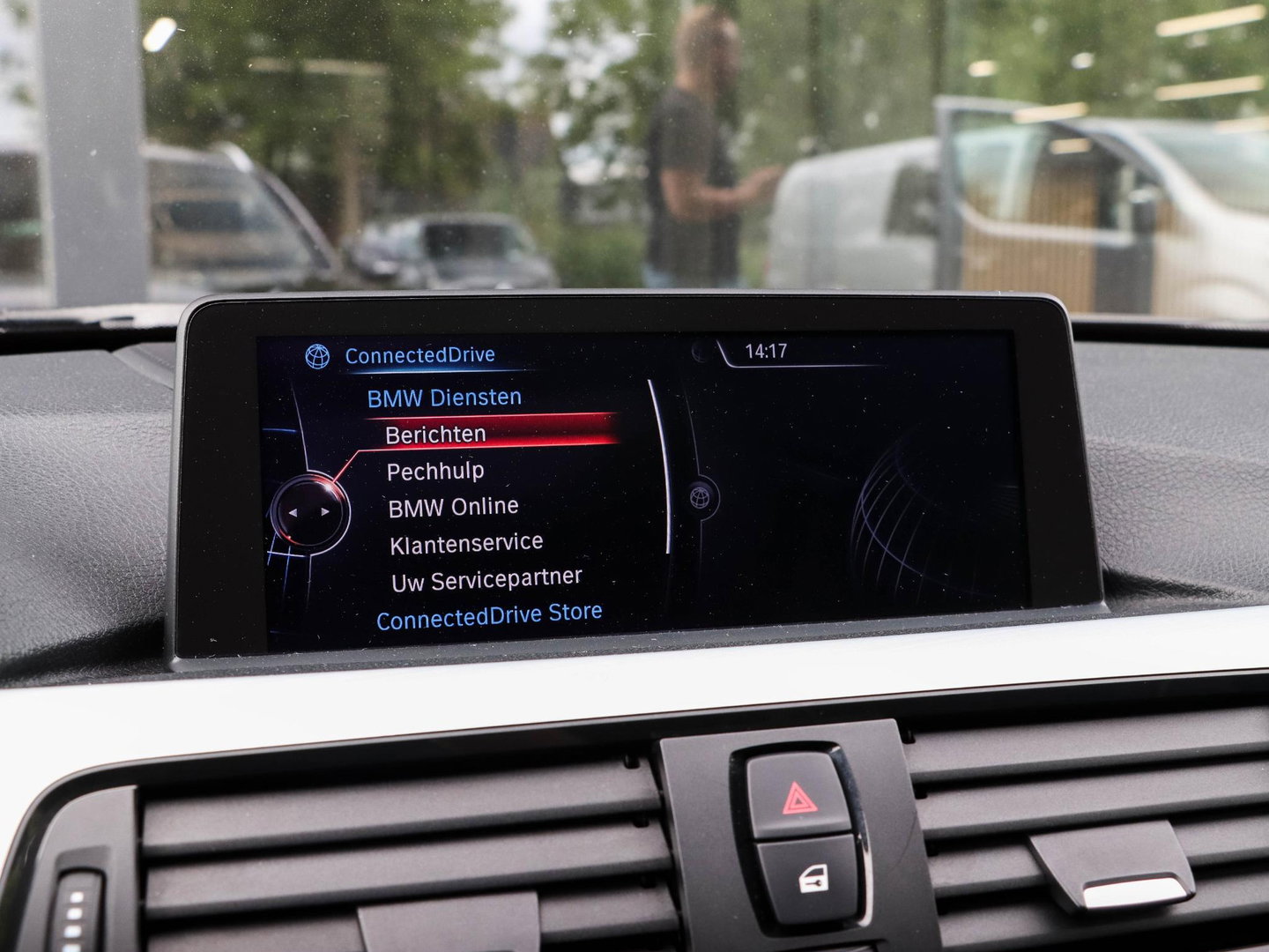 BMW 3 Serie Touring 335i xDrive M Sport High Exec. 360 Cam Pano HeadUp Trekhaak afneembaar