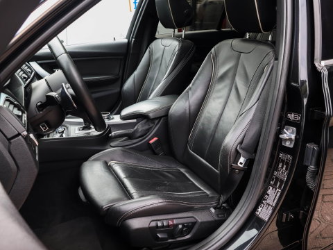 BMW 3 Serie Touring 335i xDrive M Sport High Exec. 360 Cam Pano HeadUp Trekhaak afneembaar