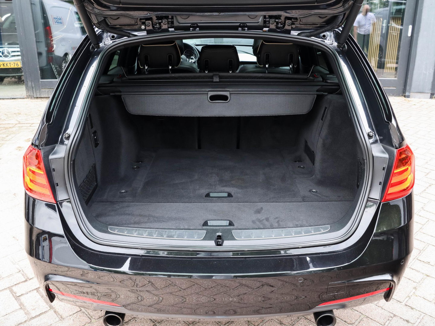 BMW 3 Serie Touring 335i xDrive M Sport High Exec. 360 Cam Pano HeadUp Trekhaak afneembaar