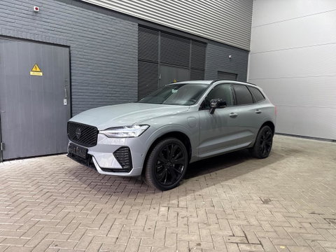 Volvo XC60 T6 Plug-in hybrid Plus Black Edition | ACC | Bowers&Wilkins | Panoramadak | Trekhaak | 360° Camera | Massage+Ventilatie | Head-Up | 21 Inch