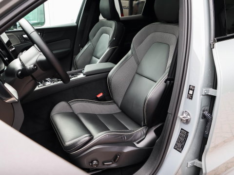 Volvo XC60 T6 Plus Black Edition 360 HeadUp Elek.Trekhaak Pano 21''