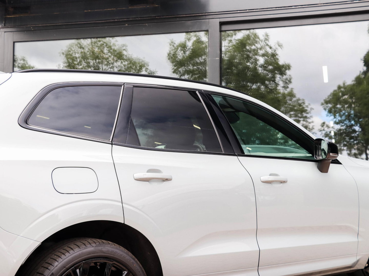 Volvo XC60 T6 Plus Black Edition 360 HeadUp Elek.Trekhaak Pano 21''