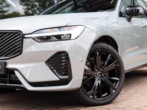 Volvo XC60 T6 Plus Black Edition 360 HeadUp Elek.Trekhaak Pano 21''