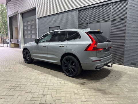 Volvo XC60 T6 Plug-in hybrid Plus Black Edition | ACC | Bowers&Wilkins | Panoramadak | Trekhaak | 360° Camera | Massage+Ventilatie | Head-Up | 21 Inch