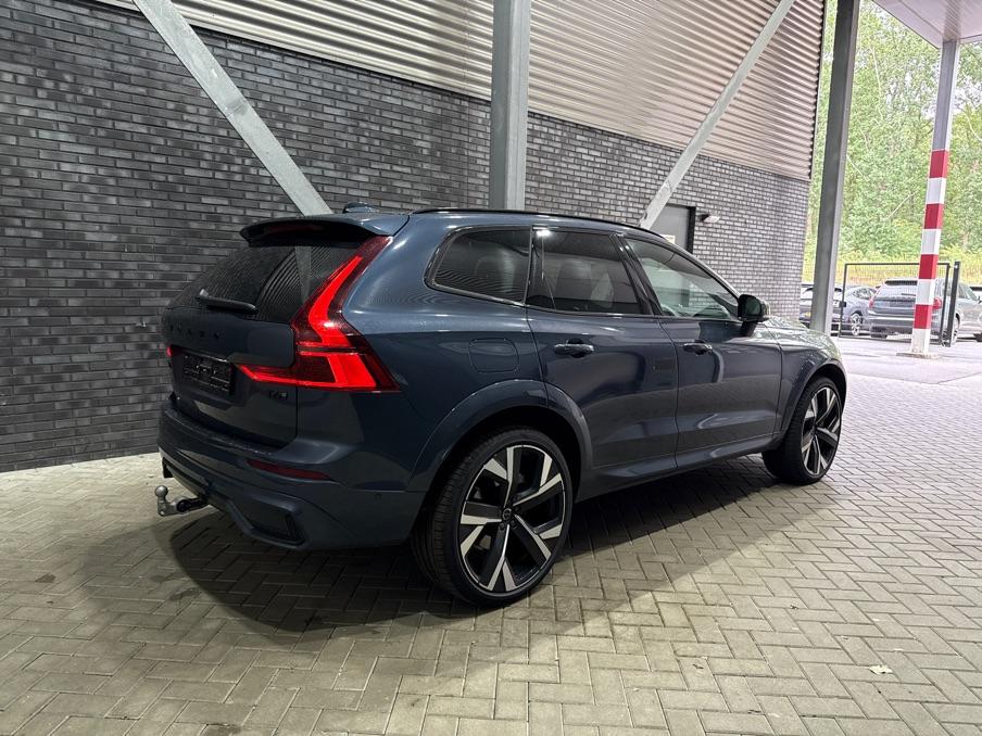 Volvo XC60 T6 Plug-in hybrid Ultra Black Edition | ACC | Luchtvering | Panoramadak | Bowers&Wilkins | Trekhaak | 360° Camera | Massage | Head-Up