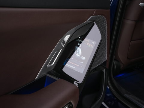 BMW i7 xDrive60 106 kWh M-Sportpack [3-Fase-11kW] {SoH-98%} (INCL.BTW) *PANO | HEAD-UP | LUXURY-LEATHER | FULL-LED | BLIND-SPOT | BOWERS&WILKINS | MEMORY-PACK | TOP-VIEW | VENTILATED/HEATED-COMFORTSEATS | SOFT-CLOSE | WIDE-SREEN-DIGICOCKPIT | KEYLESS