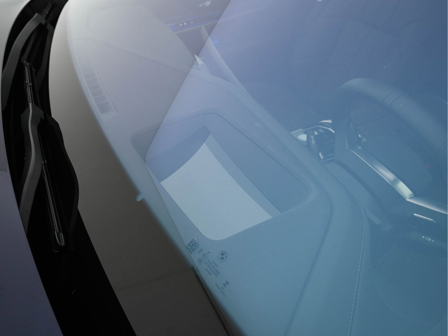 BMW i7 xDrive60 106 kWh M-Sportpack [3-Fase-11kW] {SoH-98%} (INCL.BTW) *PANO | HEAD-UP | LUXURY-LEATHER | FULL-LED | BLIND-SPOT | BOWERS&WILKINS | MEMORY-PACK | TOP-VIEW | VENTILATED/HEATED-COMFORTSEATS | SOFT-CLOSE | WIDE-SREEN-DIGICOCKPIT | KEYLESS