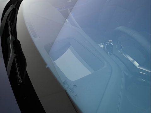 BMW i7 xDrive60 106 kWh M-Sportpack [3-Fase-11kW] {SoH-98%} (INCL.BTW) *PANO | HEAD-UP | LUXURY-LEATHER | FULL-LED | BLIND-SPOT | BOWERS&WILKINS | MEMORY-PACK | TOP-VIEW | VENTILATED/HEATED-COMFORTSEATS | SOFT-CLOSE | WIDE-SREEN-DIGICOCKPIT | KEYLESS