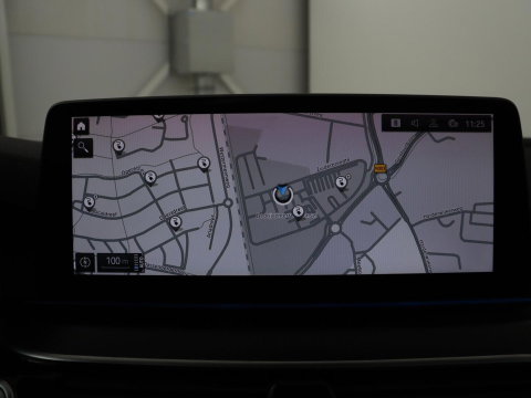 BMW 5 Serie 530e xDrive High Executive | SOH 89,6% | Panoramadak | Leder | Memory | Stoelverwarming | Harman/Kardon | Carplay | Sfeerverlichting | Cruise control | PHEV