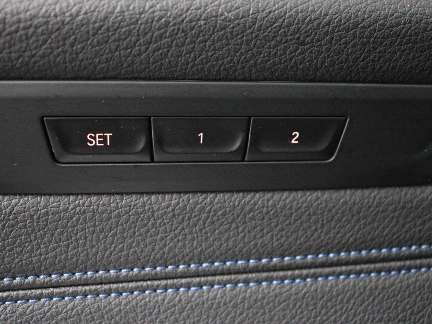 BMW 5 Serie 530e xDrive High Executive | SOH 89,6% | Panoramadak | Leder | Memory | Stoelverwarming | Harman/Kardon | Carplay | Sfeerverlichting | Cruise control | PHEV