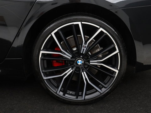 BMW 5 Serie 530e xDrive High Executive | SOH 89,6% | Panoramadak | Leder | Memory | Stoelverwarming | Harman/Kardon | Carplay | Sfeerverlichting | Cruise control | PHEV