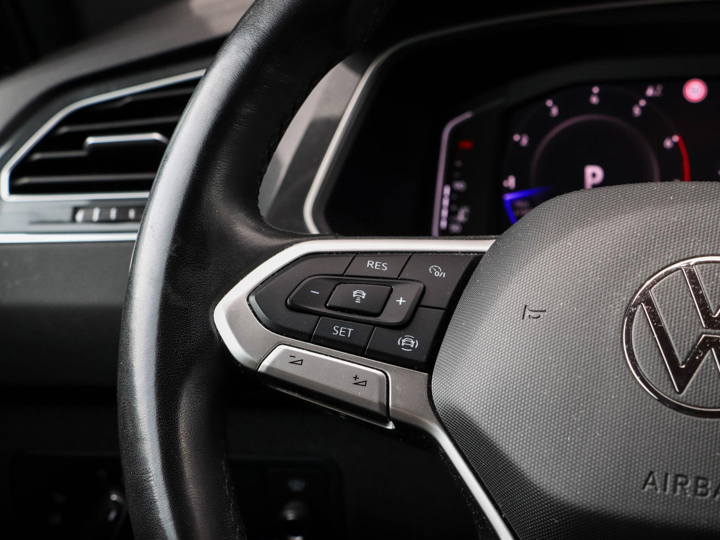 Volkswagen Tiguan 1.5 TSI Business+