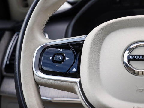 Volvo XC90 T6 AWD Ultra Bright Auto